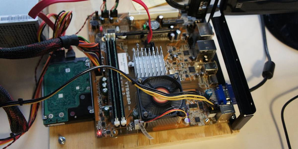 VIA QuadCore L4700 vs AMD Fusion E-350