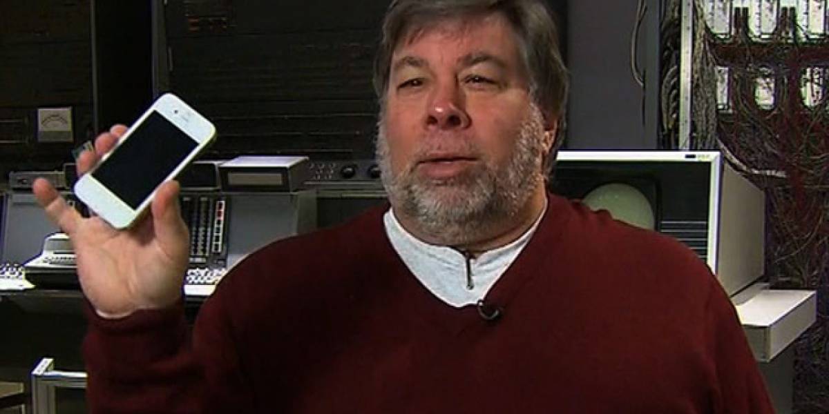Steve Wozniak tampoco se pudo aguantar la espera por el iPhone 4 blanco