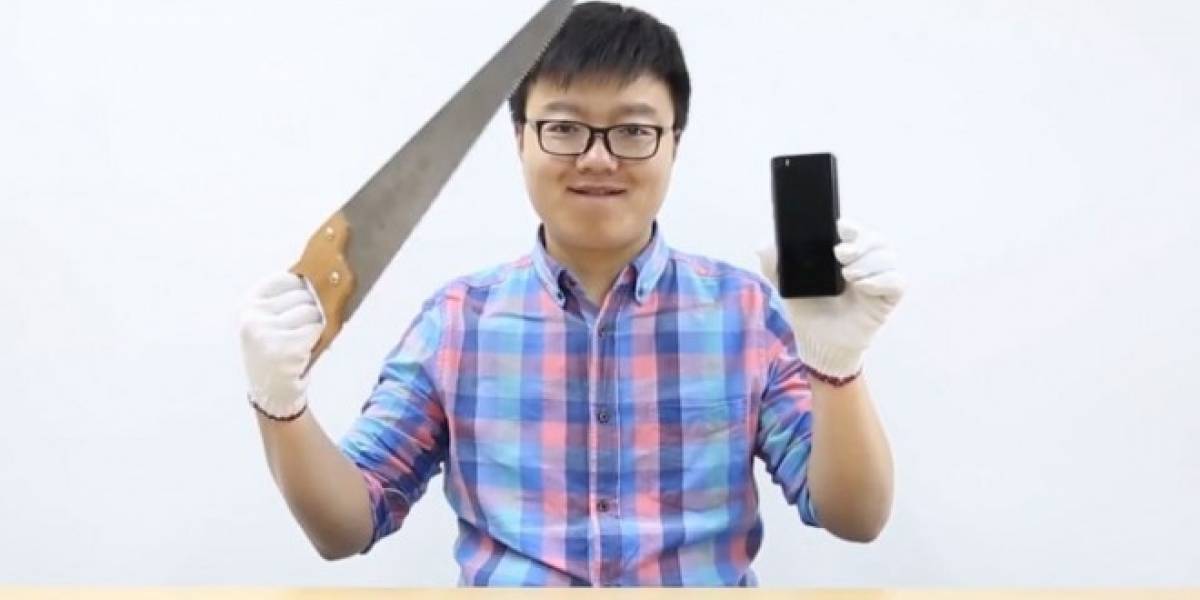 Xiaomi demuestra que la cubierta del Mi 5 es indestructible