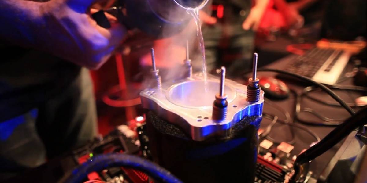 Rompen récord de overclock de Bulldozer: 8461.51 MHz