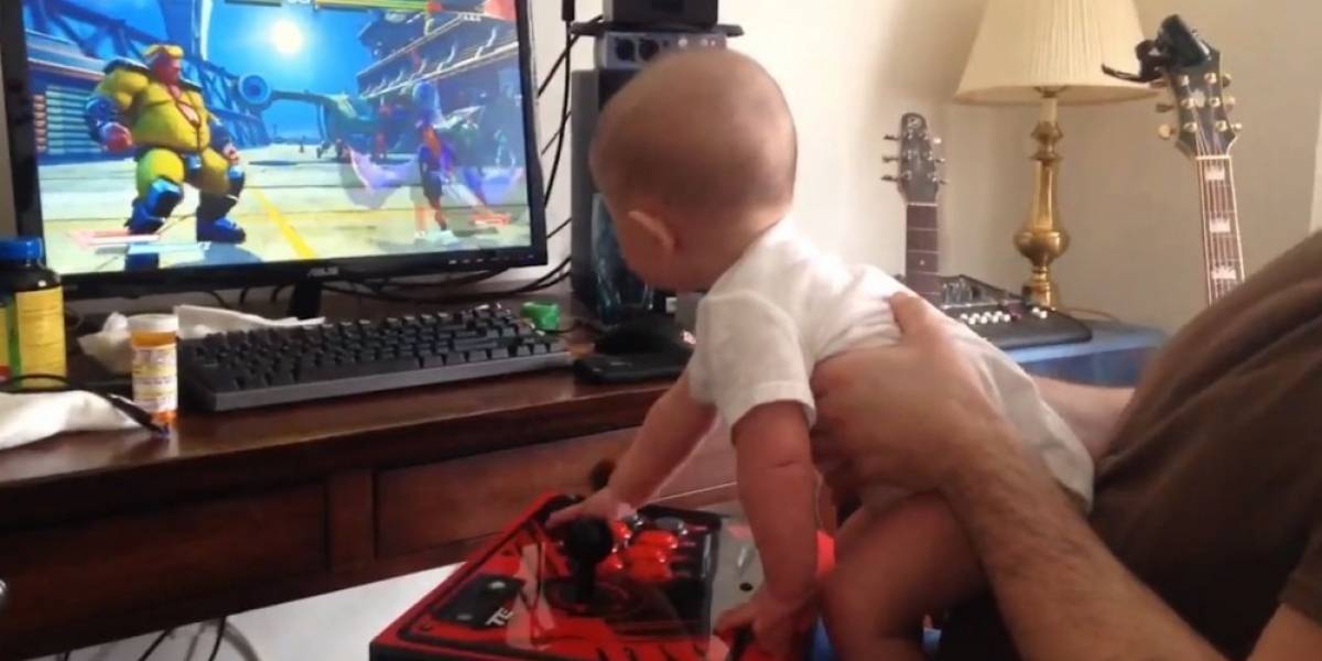 Un bebé de 6 meses supera el modo historia de Street Fighter V
