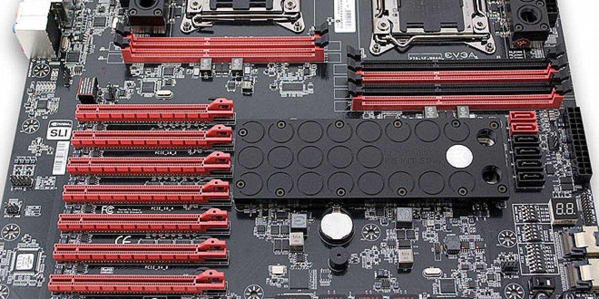 Lanzan nuevos bloques de agua para placa madre y gráficos EVGA