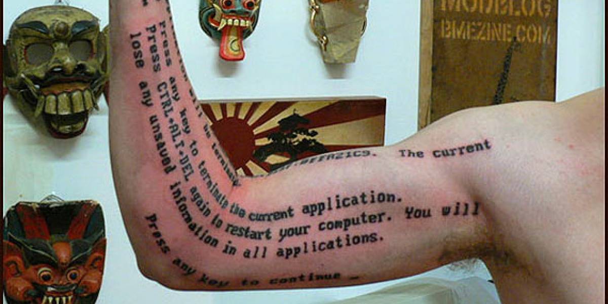 Tatuaje de Pantalla Azul de la Muerte