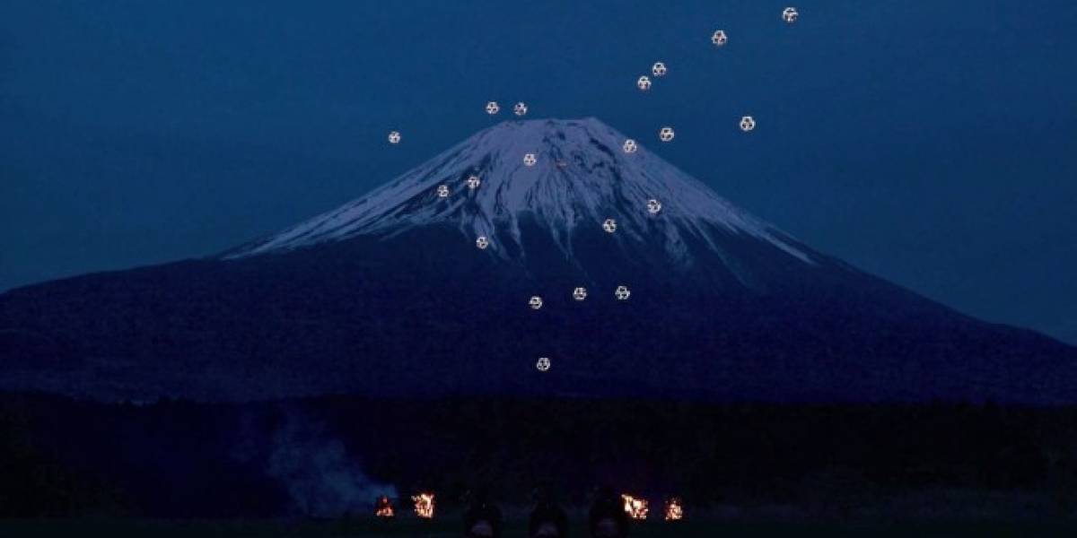 Ballet de drones danza sobre el Monte Fuji