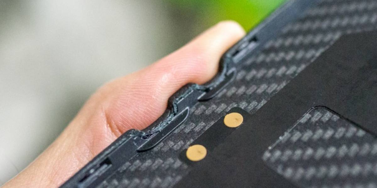 Más imágenes del BlackBerry P'9982 aparecen en la red
