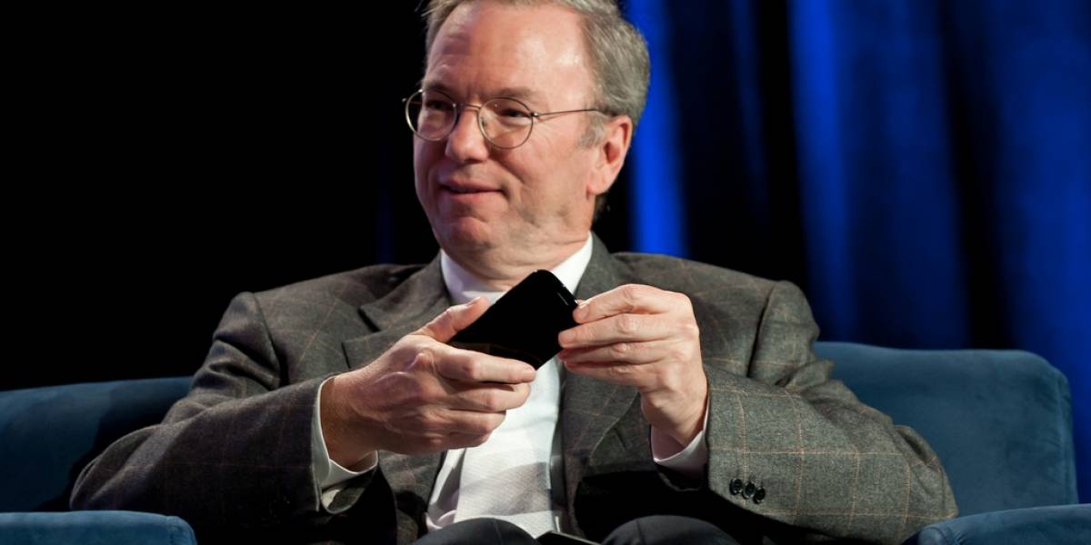 Eric Schmidt dice que "le encanta" Facebook Home
