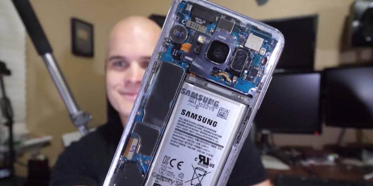 Así luce un Galaxy S8 con cubierta trasera transparente