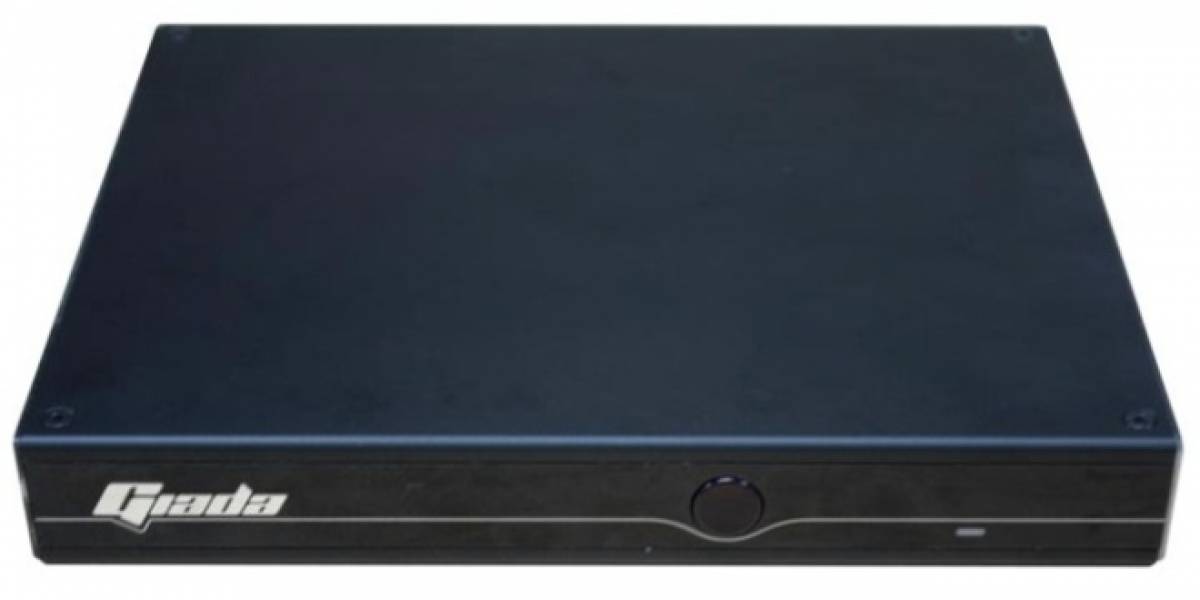 Giada presenta su nuevo miniPC i35GB