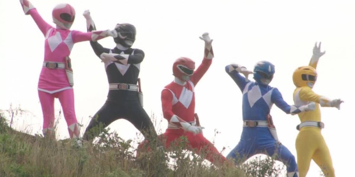 Nuevos trajes de Final Fantasy XV se retrasan por parecerse a los nuevos Power Rangers