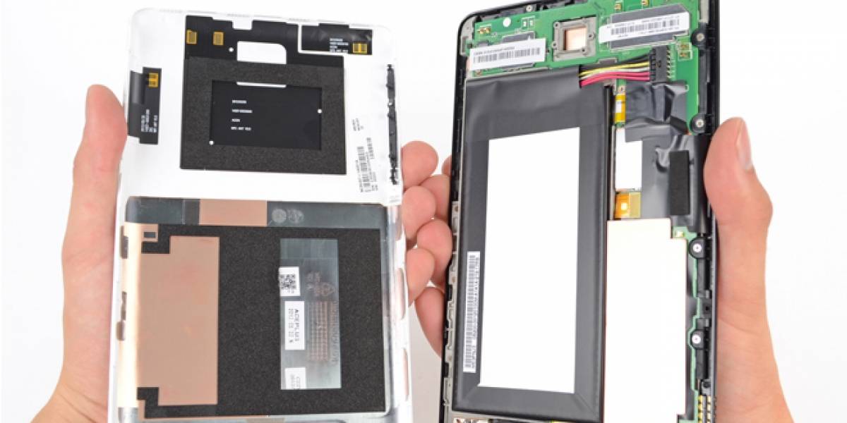 Tableta Nexus 7 es desarmada hasta sus entrañas