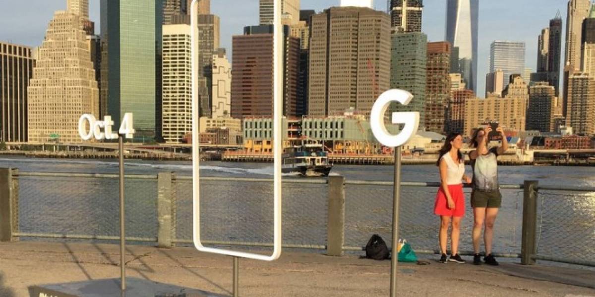 Aparece escultura en Nueva York que promueve la presentación de Pixel