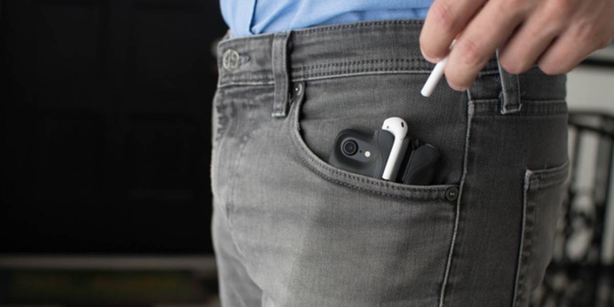 El creador de Pebble inventa una carcasa de iPhone que carga los AirPods