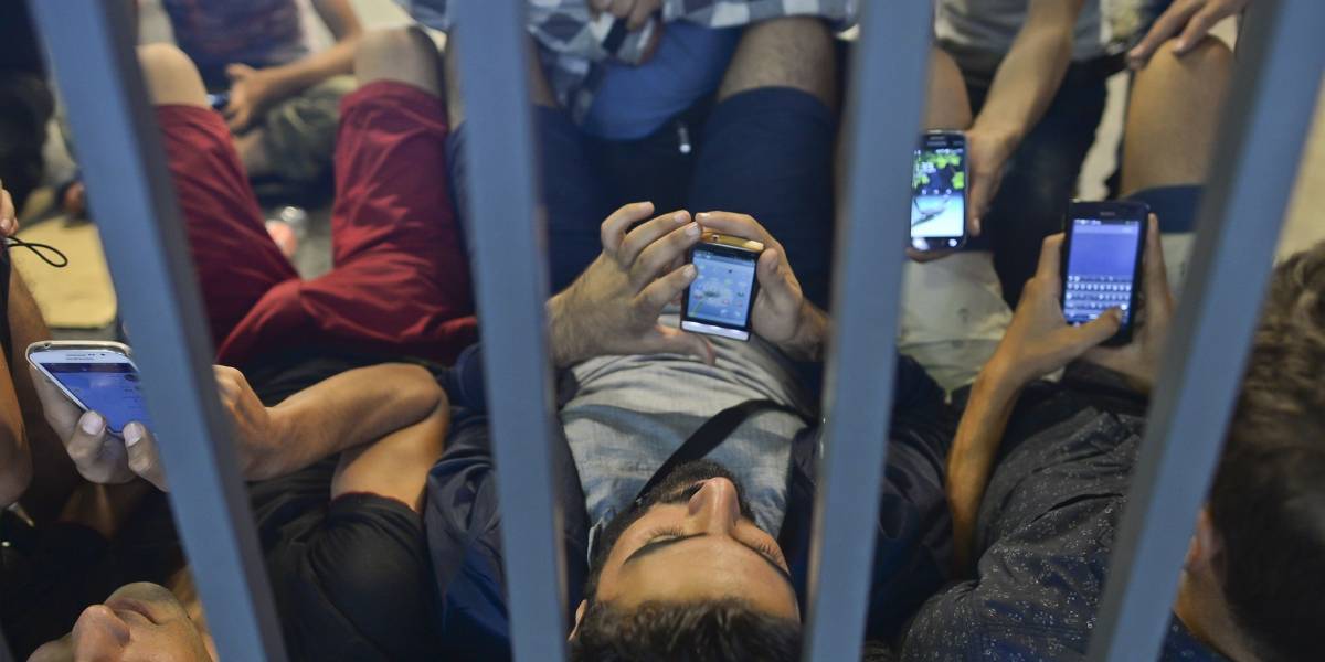 WhatsApp es la herramienta de comunicación favorita de los migrantes