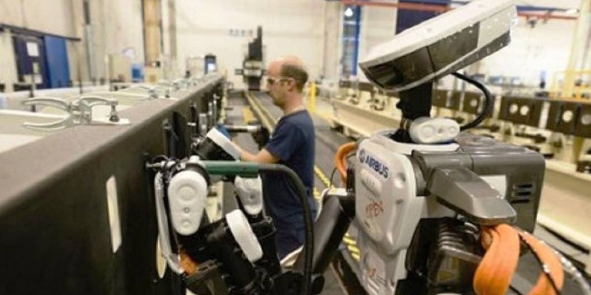 Airbus integra robots humanoides en fábrica de aviones en España