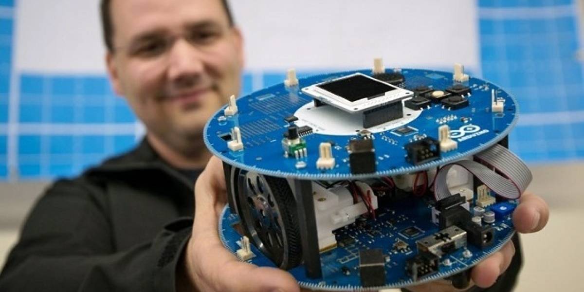 Arduino lanza su primer kit robot completo
