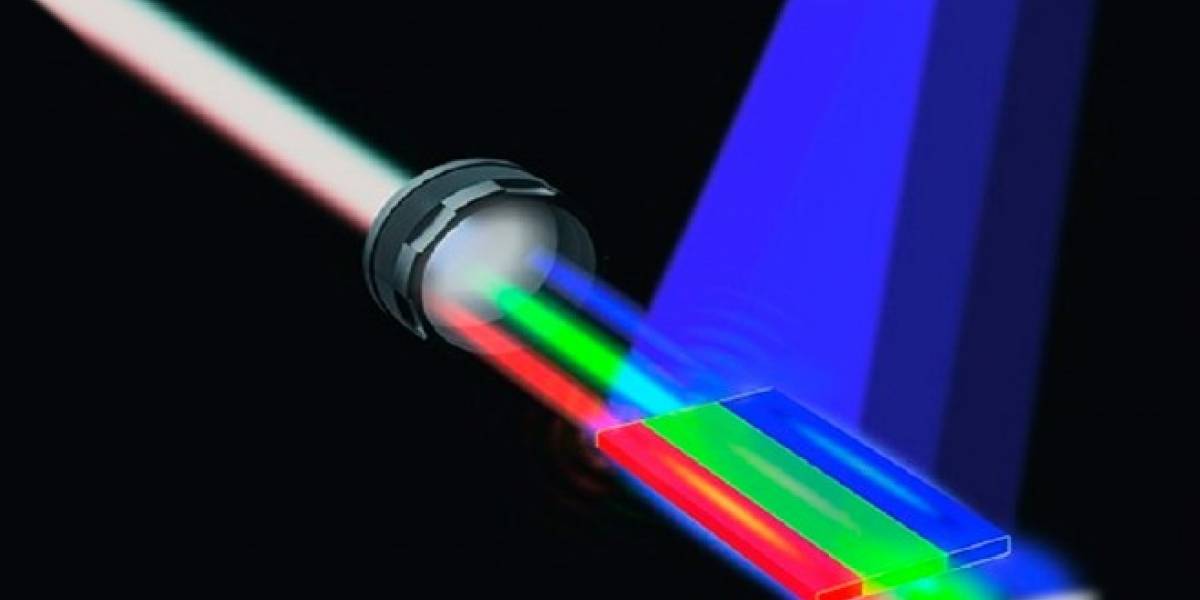 Crean el primer rayo láser de luz blanca a base de semiconductores
