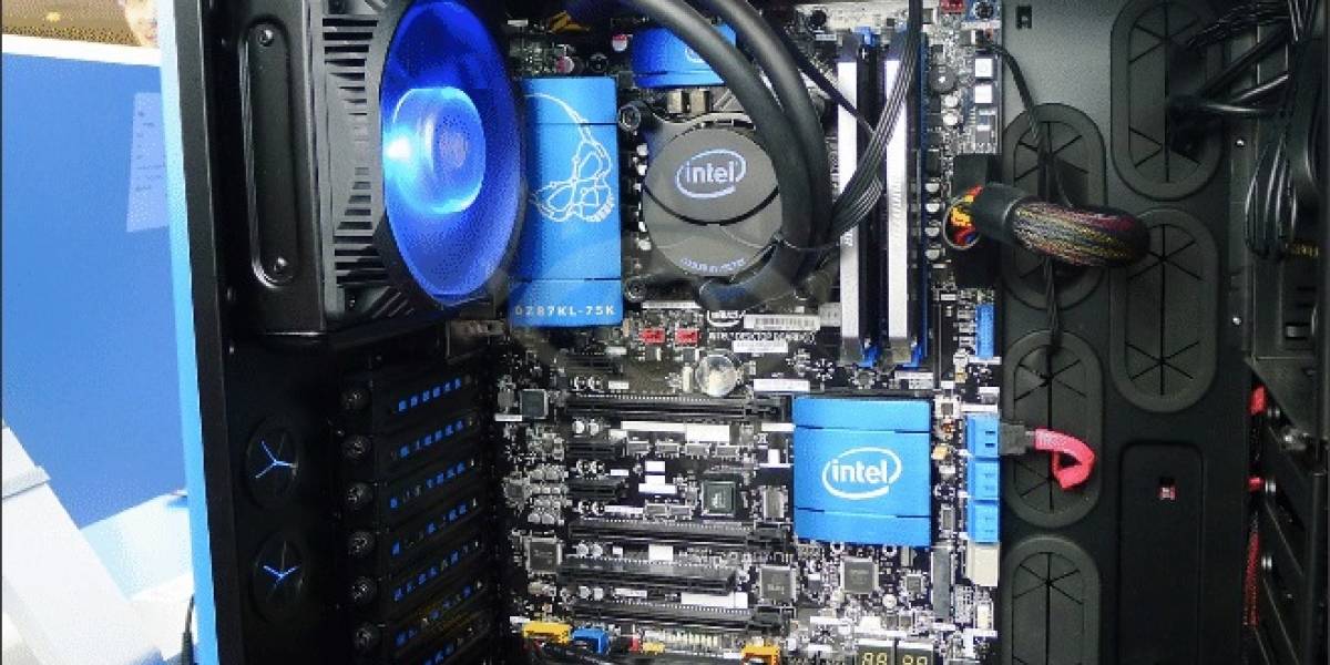 IDF Beijing 2013: Intel muestra su tarjeta madre DZ87KL-75K