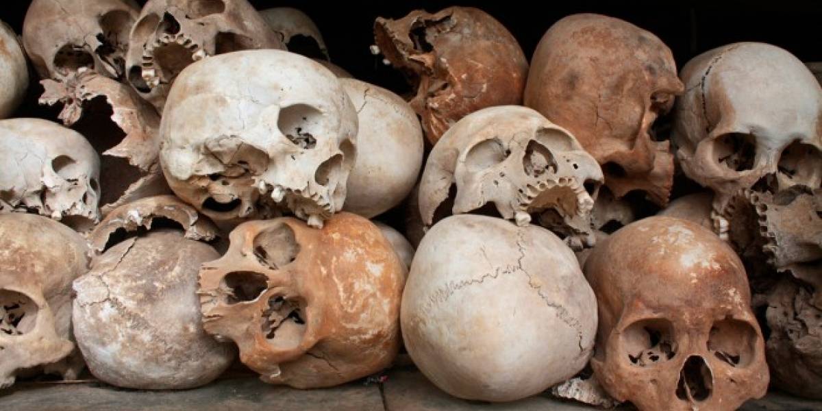 Arqueólogos descubren gran altar de cráneos sepultado bajo la ciudad de México