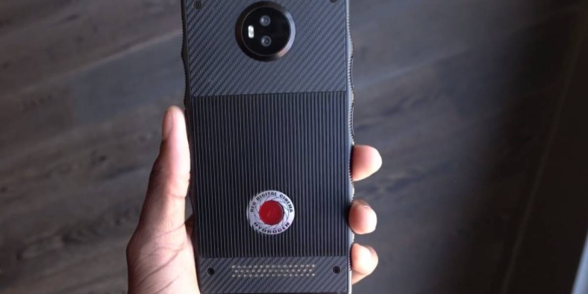 RED comparte detalles sobre su celular “holográfico”