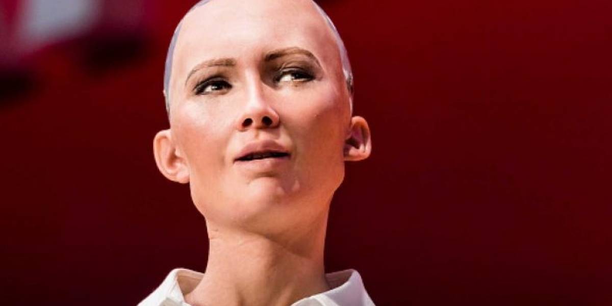 Robot humanoide “muere” tras ser consultada por la corrupción de Ucrania