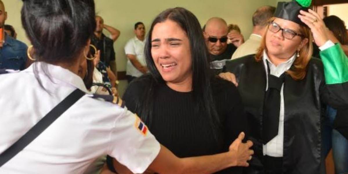 Otorgan libertad condicional a la cantante dominicana Martha Heredia