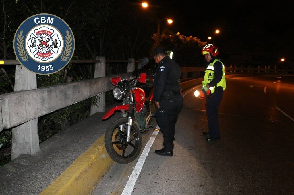 motorista muere tras caer del paso a desnivel de La Castellana