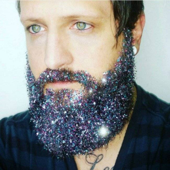23glitterbeard8660x650.jpg