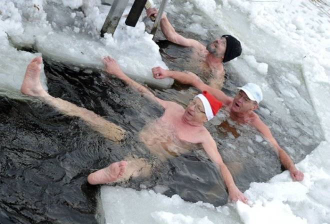 bac3b1arteenunlagohelado.jpg