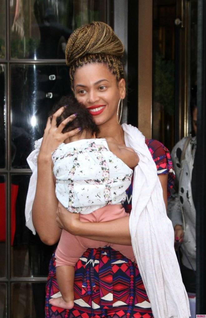 braidedandblondebeyoncecarriesdaughterblueivycarterinnyc41347x2077.jpg