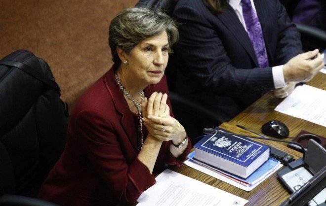 isabelallendesenado660x650.jpg