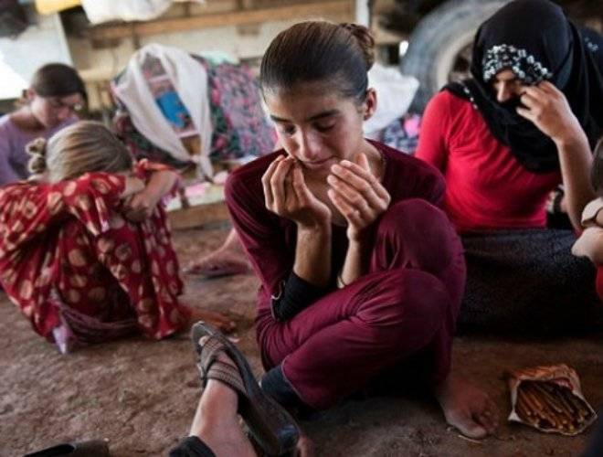 isissexslaves5.jpg