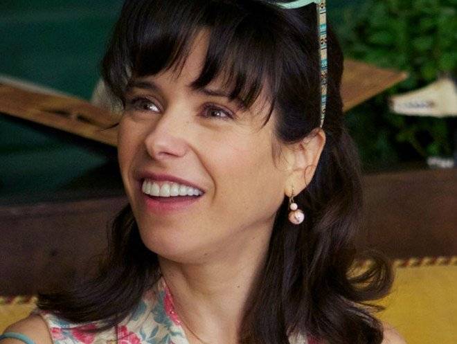 sallyhawkins660x650.jpg