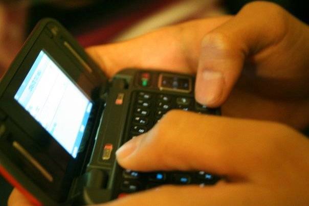 texting.jpg