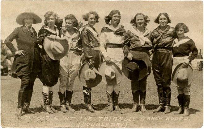 vintagecowgirlphotographgraphicsfairy660x650.jpg