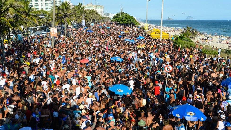 99959254carnavalrioriotur-4a1e2a91da00909446760504d6656086.jpg