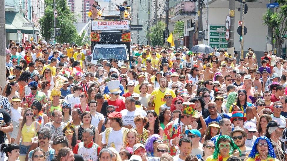 99959258blocoesfarrapados110213fotomonicasilveira18-d6747cabfb62d44224ed8ce6ddd98093.jpg