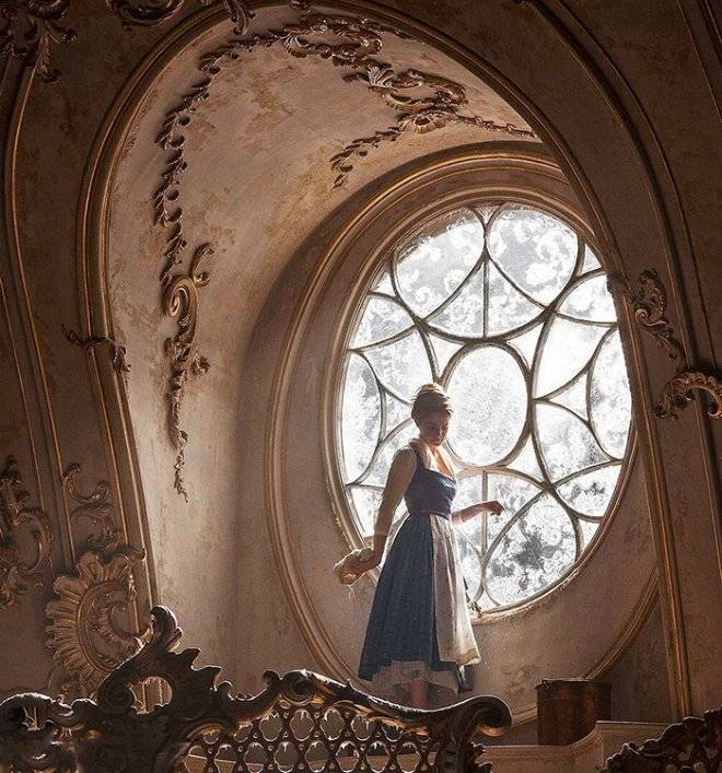 bellegolddressemmawatsonbeautyandthebeast3.jpg