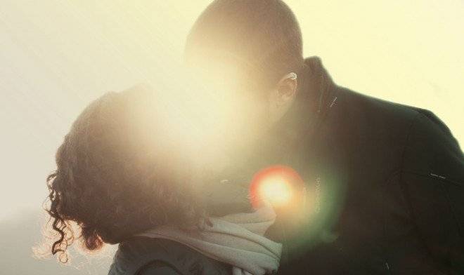 couplelovepeopleromantic660x650.jpg