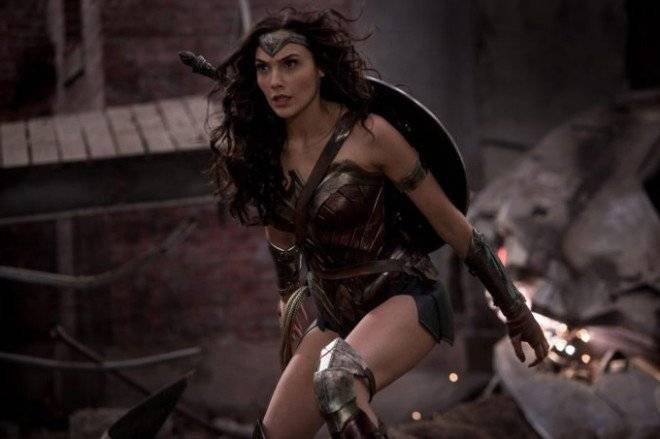 galgadotwonderwomanmoviestill680x453660x650.jpg