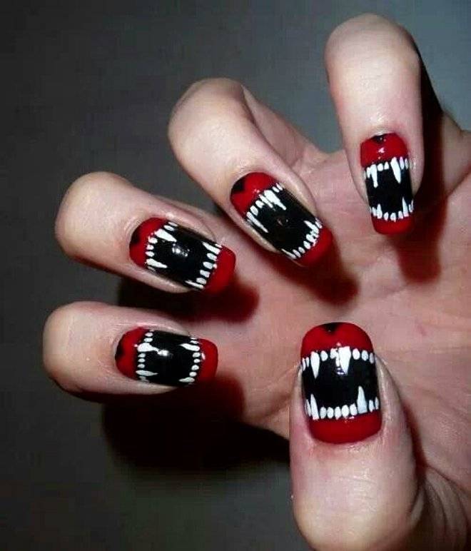 halloweennails.jpg