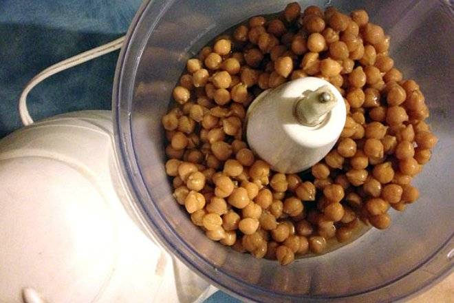 hummus2.jpg