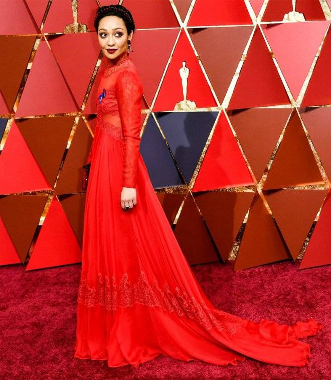oscars2017bestdressedruthnegga021.jpg