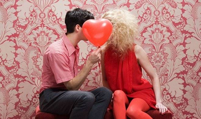 ovalentinesdaycoupleagefacebook660x650.jpg