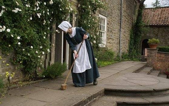 parlourmaid558x348.jpg