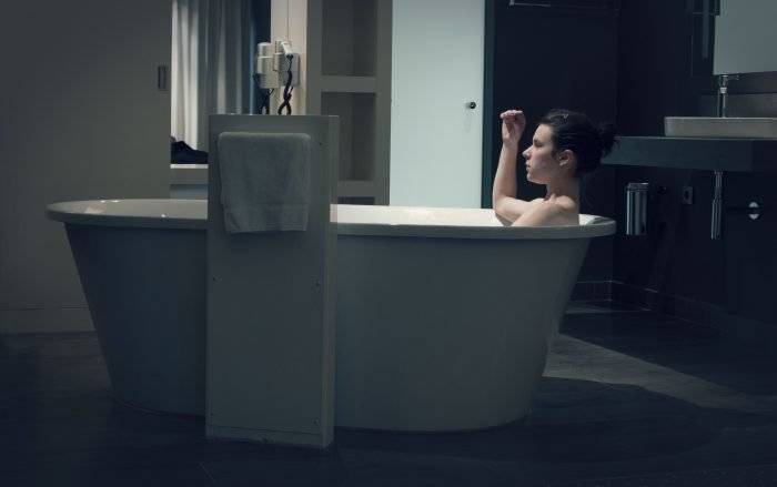selfiebathhotel84725700x439.jpg
