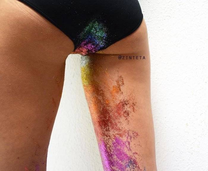 stretchmarksimperfectionspaintingrainbowbodyartzinteta115975933b3096f700.jpg