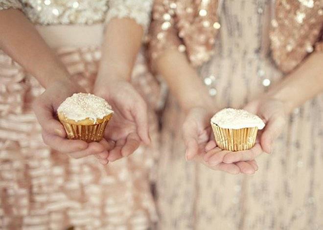 weddingcupcakesandsequins.jpg
