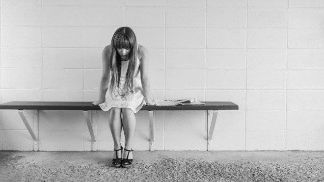 worriedgirl413690960720660x650.jpg