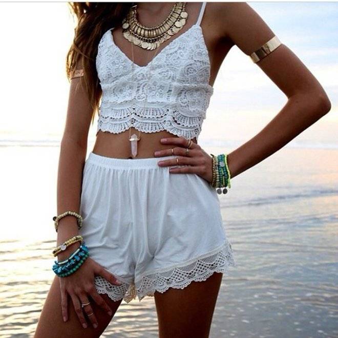 zli3twl610x610whitelacetrianglebracropbustiergypsybohobralettecrochetcutefestivaloutfithippievintage.jpg