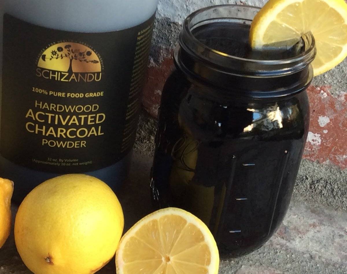activatedcharcoalblacklemonadephoto.jpg